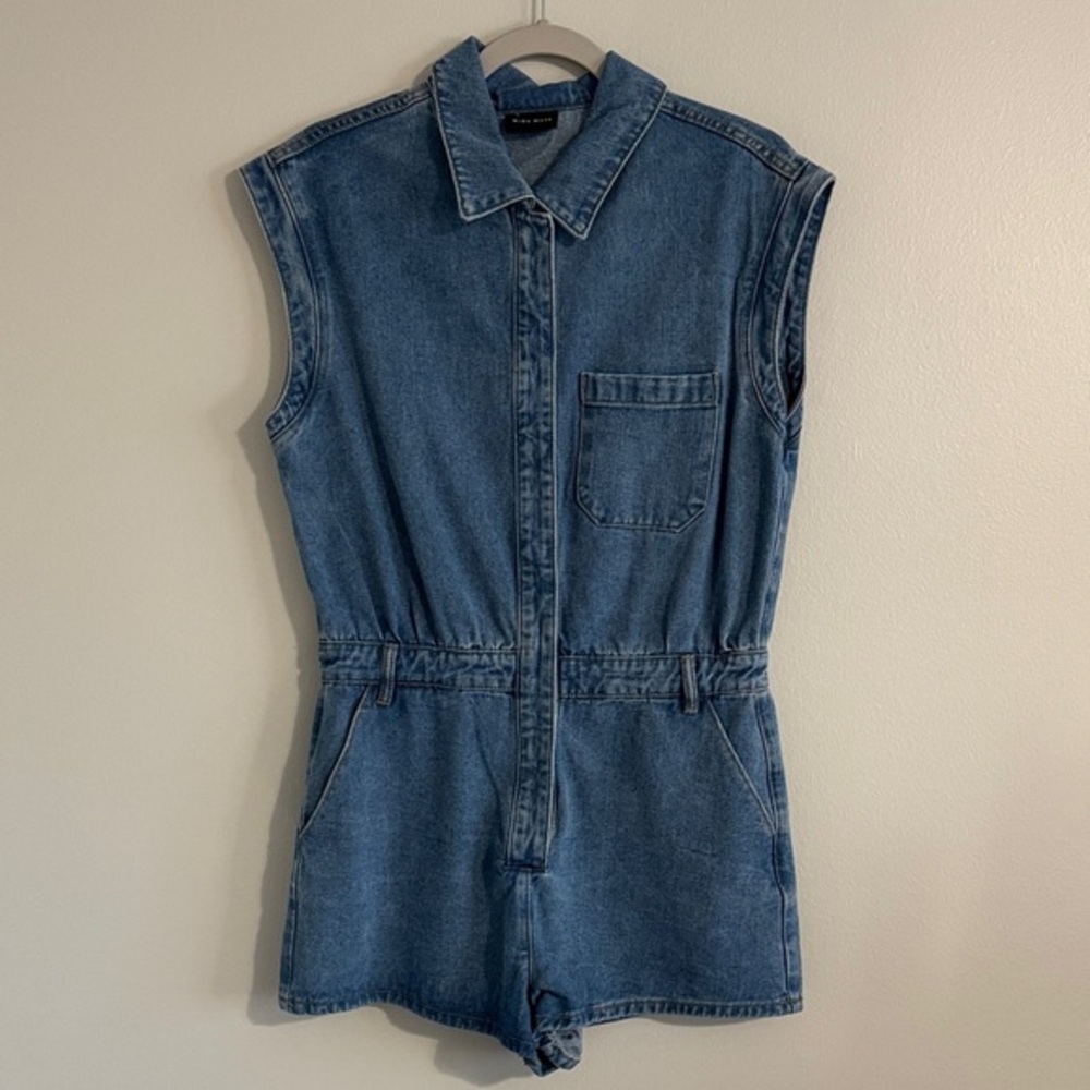 Stylish Sleeveless Blue Denim Jumpsuit